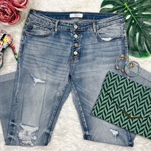 Kan Can Distressed Jeans *WITH STRETCH*